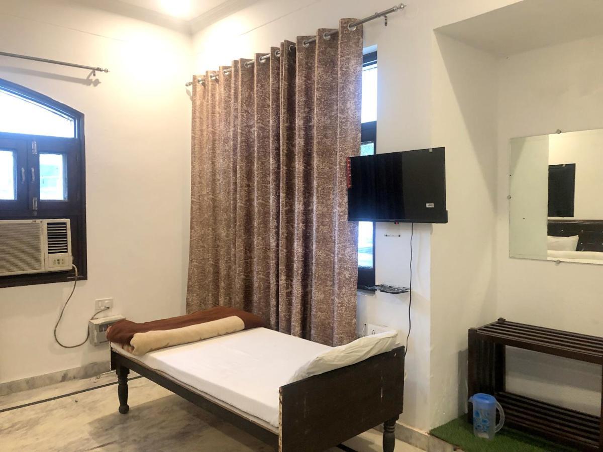 Hotel Shivanta Residency ริชิเคช ภายนอก รูปภาพ